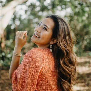 Meet your Posher, Milai